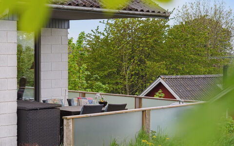 Dika - 400M from the Sea: Verblijf, Huis, Huis, Dak, Veranda, Landgoed, Siding, Garden Gebouwen, Boerderij, Werf
