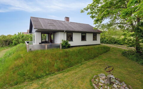 Dika - 400M from the Sea: Verblijf, Huis, Huis, Dak, Veranda, Landgoed, Siding, Garden Gebouwen, Boerderij, Werf