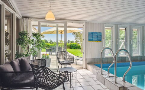 Isto - 250M from the Sea: Meubilair, Toevlucht, Stoel, Schaduw, Zwembad, Buitenmeubels, Tuin, Eco Hotel, Landgoed, Werf