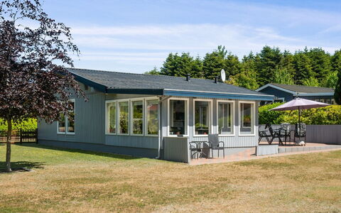 Carena - 1.8Km from the Sea: Woongebied, Dak, Voorstad, Oprit, Landgoed, Schoorsteen