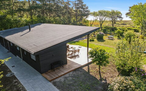 Toska - 100M to the Fjord: Meubilair, Interieur Ontwerp, Flooring, Hout, Verdieping, Plafond, Houten Vloer, Stoel, Tafel, Verlichting