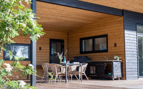 Toska - 100M to the Fjord: Meubilair, Interieur Ontwerp, Flooring, Hout, Verdieping, Plafond, Houten Vloer, Stoel, Tafel, Verlichting