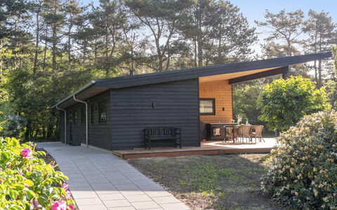 Toska - 100M to the Fjord: Meubilair, Interieur Ontwerp, Flooring, Hout, Verdieping, Plafond, Houten Vloer, Stoel, Tafel, Verlichting