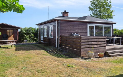 Mirkka - 50M from the Sea