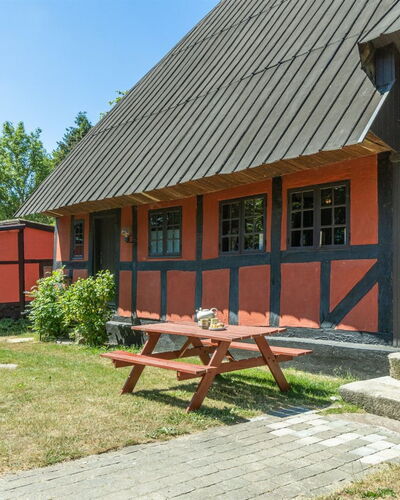 Elvin - 2.7Km from the Sea