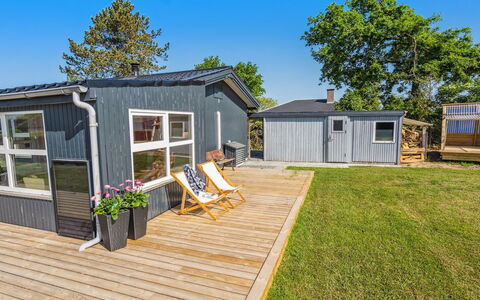 Tabithe - 500M from the Sea