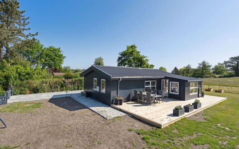 Tabithe - 500M from the Sea