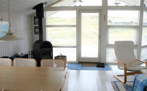 Tonna - 1Km from the Sea: Dak, Huis, Huis, Verblijf, Deur, Siding, Dek, Veranda, Plank, Hardwood