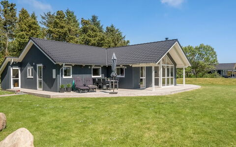 Elina - 600M from the Sea: Verblijf, Schuur, Hut, Boerderij, Prairie, Keet, Schuur, Blokhut, Garden Gebouwen