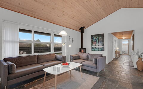 Fietje - 500M to the Fjord: Interieur Ontwerp, Flooring, Plafond, Hout, Bankstel, Verdieping, Kamer, Woonkamer, Meubilair