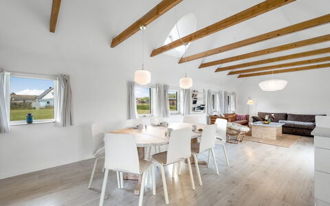 Hermine - from the Sea: Hout, Flooring, Plafond, Interieur Ontwerp, Verdieping, Huis, Houten Vloer, Keuken En Eettafel, Woonkamer, Plank