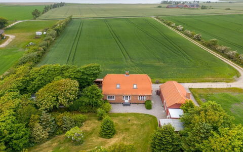 Soria - 600M to the Fjord: Gras, Huis, Dak, Huis, Verblijf, Struik, Land Lot, Landelijk Gebied, Boerderij, Groundcover