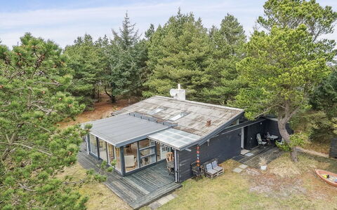 Velika - 1.2Km from the Sea: Zwembad, Badplaats