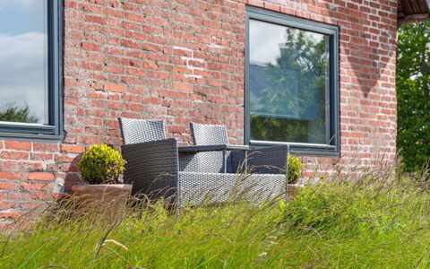 Swaantje - 150M to the Fjord: Dak, Huis, Land Lot, Huis, Verblijf, Landgoed, Garden Gebouwen, Schaduw, Blokhut, Landscaping