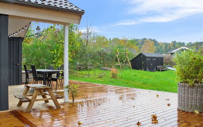 Etel - 600M from the Sea