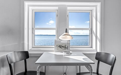 Adils - 5M from the Sea: Meubilair, Interieur Ontwerp, Flooring, Hout, Verdieping, Plafond, Houten Vloer, Stoel, Tafel, Verlichting