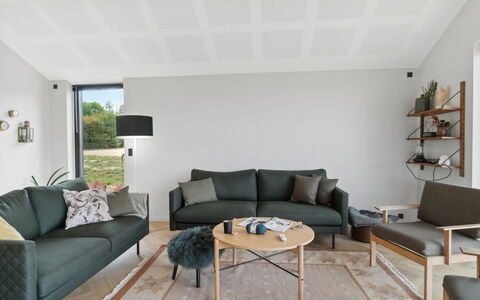 Edina - 350M from the Sea: Architectuur, Dak, Huis, Samengesteld Materiaal, Daylighting, Siding, Oprit