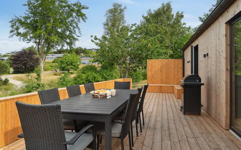 Edina - 350M from the Sea: Architectuur, Dak, Huis, Samengesteld Materiaal, Daylighting, Siding, Oprit