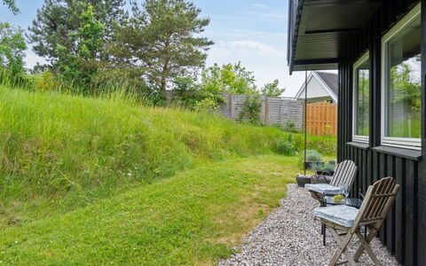 Lenaya - 1Km from the Sea: Hout, Huis, Veranda, Dek, Hardwood, Dak, Beits, Houten Vloer, Eco Hotel