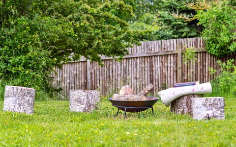 Lenaya - 1Km from the Sea: Hout, Huis, Veranda, Dek, Hardwood, Dak, Beits, Houten Vloer, Eco Hotel