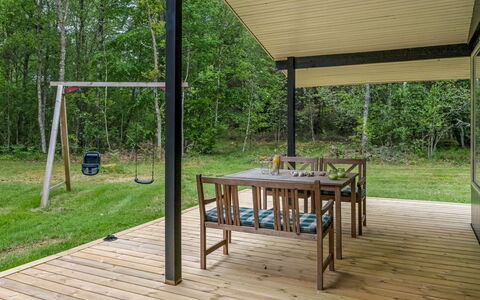 Borka - 1.2Km from the Sea: Hout, Veranda, Schaduw, Outdoor Structuur, Dek, Buitenmeubels, Hardwood, Garden Gebouwen, Backyard, Beits