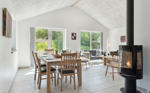 Swarthovde - from the Sea: Meubilair, Interieur Ontwerp, Flooring, Hout, Verdieping, Plafond, Houten Vloer, Stoel, Tafel, Verlichting