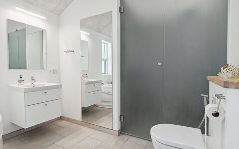 Swarthovde - from the Sea: Meubilair, Interieur Ontwerp, Flooring, Hout, Verdieping, Plafond, Houten Vloer, Stoel, Tafel, Verlichting