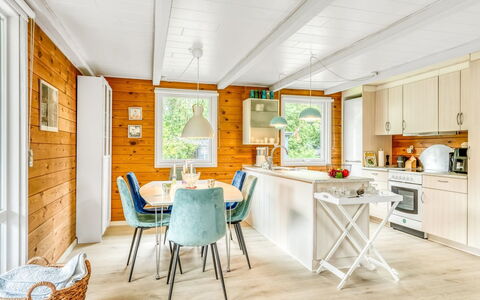Alste - 900M from the Sea: Meubilair, Interieur Ontwerp, Flooring, Hout, Verdieping, Plafond, Houten Vloer, Stoel, Tafel, Verlichting