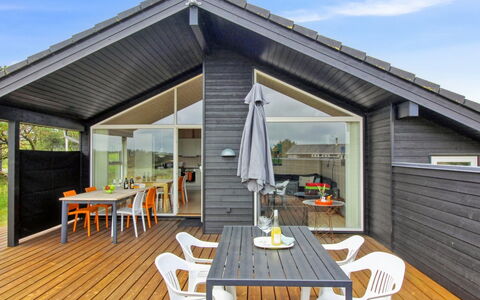 Alma - 500M from the Sea: Architectuur, Dak, Huis, Samengesteld Materiaal, Daylighting, Siding, Oprit