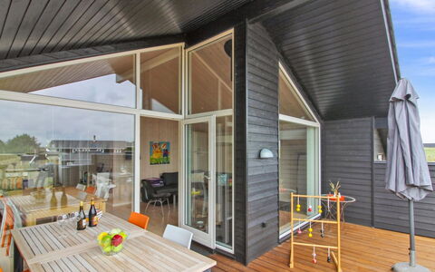 Alma - 500M from the Sea: Architectuur, Dak, Huis, Samengesteld Materiaal, Daylighting, Siding, Oprit