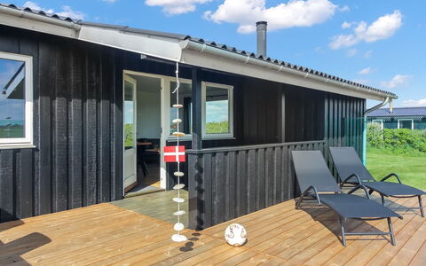 Lok - 450M from the Sea: Architectuur, Dak, Huis, Samengesteld Materiaal, Daylighting, Siding, Oprit