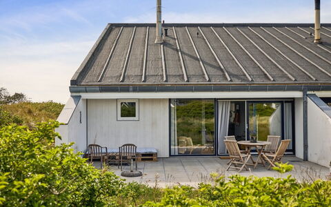Kaapo - 1Km from the Sea: 