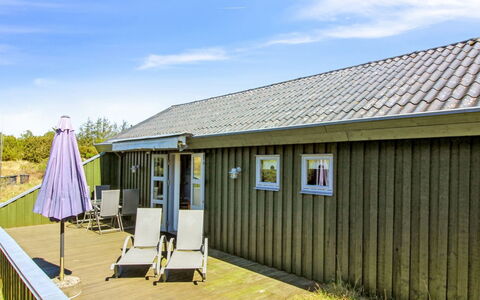 Gerasim - 1Km from the Sea: Gras, Huis, Dak, Huis, Verblijf, Struik, Land Lot, Landelijk Gebied, Boerderij, Groundcover