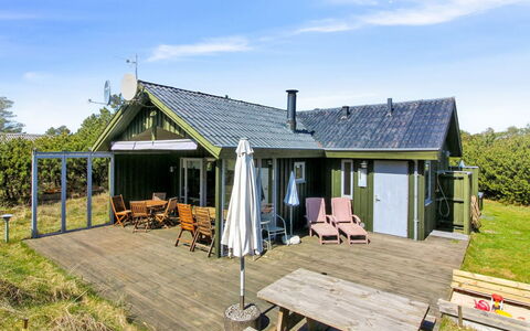 Gerasim - 1Km from the Sea: Gras, Huis, Dak, Huis, Verblijf, Struik, Land Lot, Landelijk Gebied, Boerderij, Groundcover