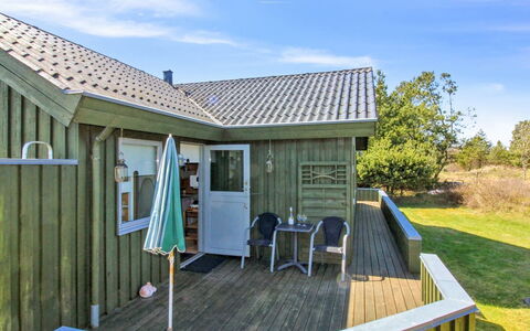 Gerasim - 1Km from the Sea: Gras, Huis, Dak, Huis, Verblijf, Struik, Land Lot, Landelijk Gebied, Boerderij, Groundcover