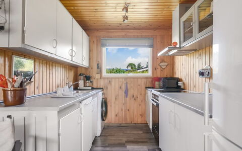 Stygge - 300M from the Sea: Hout, Beits, Hardwood, Keuken, Plank, Countertop, Vernis, Multiplex, Major Appliance