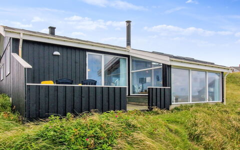 Joske - 50M from the Sea: Huis, Huis, Deur, Dak, Verblijf, Landgoed, Tuin, Schaduw, Siding, Werf