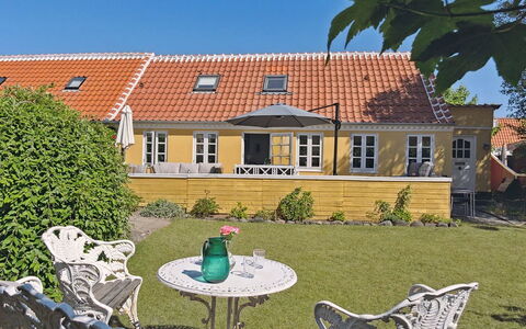 Algeth - 200M from the Sea: Gras, Grasland, Landschap, Ecoregio, Plain, Plantengemeenschap, Land Lot, Buitenmeubels, Prairie, Shrubland