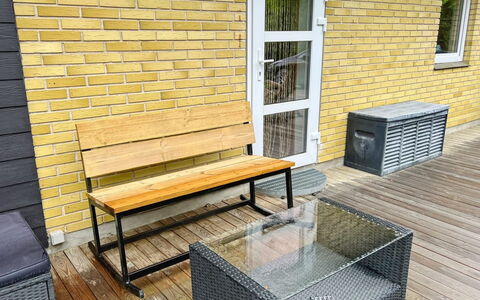 Gudmand - 600M from the Sea: Meubilair, Interieur Ontwerp, Flooring, Hout, Verdieping, Plafond, Houten Vloer, Stoel, Tafel, Verlichting
