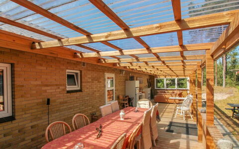 Gudmand - 600M from the Sea: Meubilair, Interieur Ontwerp, Flooring, Hout, Verdieping, Plafond, Houten Vloer, Stoel, Tafel, Verlichting