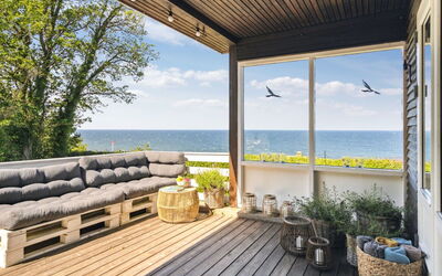 Yasha - 200M from the Sea