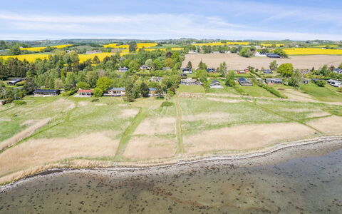 Vemund - 100M to the Fjord: Dak, Huis, Land Lot, Huis, Verblijf, Landgoed, Garden Gebouwen, Schaduw, Blokhut, Landscaping