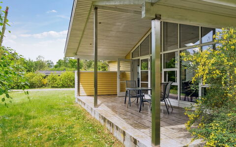 Barth - 950M from the Sea: Dak, Huis, Deur, Verblijf, Schaduw, Siding, Werf, Landgoed, Backyard