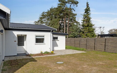Mareike - 200M from the Sea: Gras, Grasland, Landschap, Ecoregio, Plain, Plantengemeenschap, Land Lot, Buitenmeubels, Prairie, Shrubland