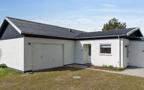 Mareike - 200M from the Sea: Gras, Grasland, Landschap, Ecoregio, Plain, Plantengemeenschap, Land Lot, Buitenmeubels, Prairie, Shrubland