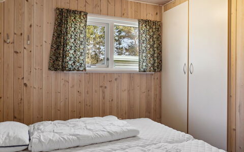 Fenja - 1.2Km from the Sea: Hout, Dak, Architectuur, Huis, Huis, Verblijf, Siding, Hardwood, Helling, Landgoed