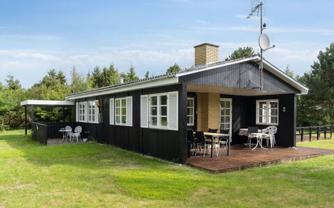 Brunhilde - 850M from the Sea: Vegetation, Struik, De Lente, Verblijf, Tuin, Schaduw, Backyard, Werf, Stoel