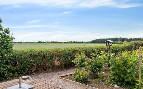 Finja - 6Km from the Sea: Dak, Huis, Huis, Verblijf, Siding, Landgoed, Oprit, Garden Gebouwen, Werf, Schuur