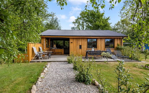 Zekine - 700M from the Sea: Dak, Huis, Huis, Verblijf, Siding, Landgoed, Oprit, Garden Gebouwen, Werf, Schuur