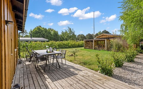 Zekine - 700M from the Sea: Dak, Huis, Huis, Verblijf, Siding, Landgoed, Oprit, Garden Gebouwen, Werf, Schuur